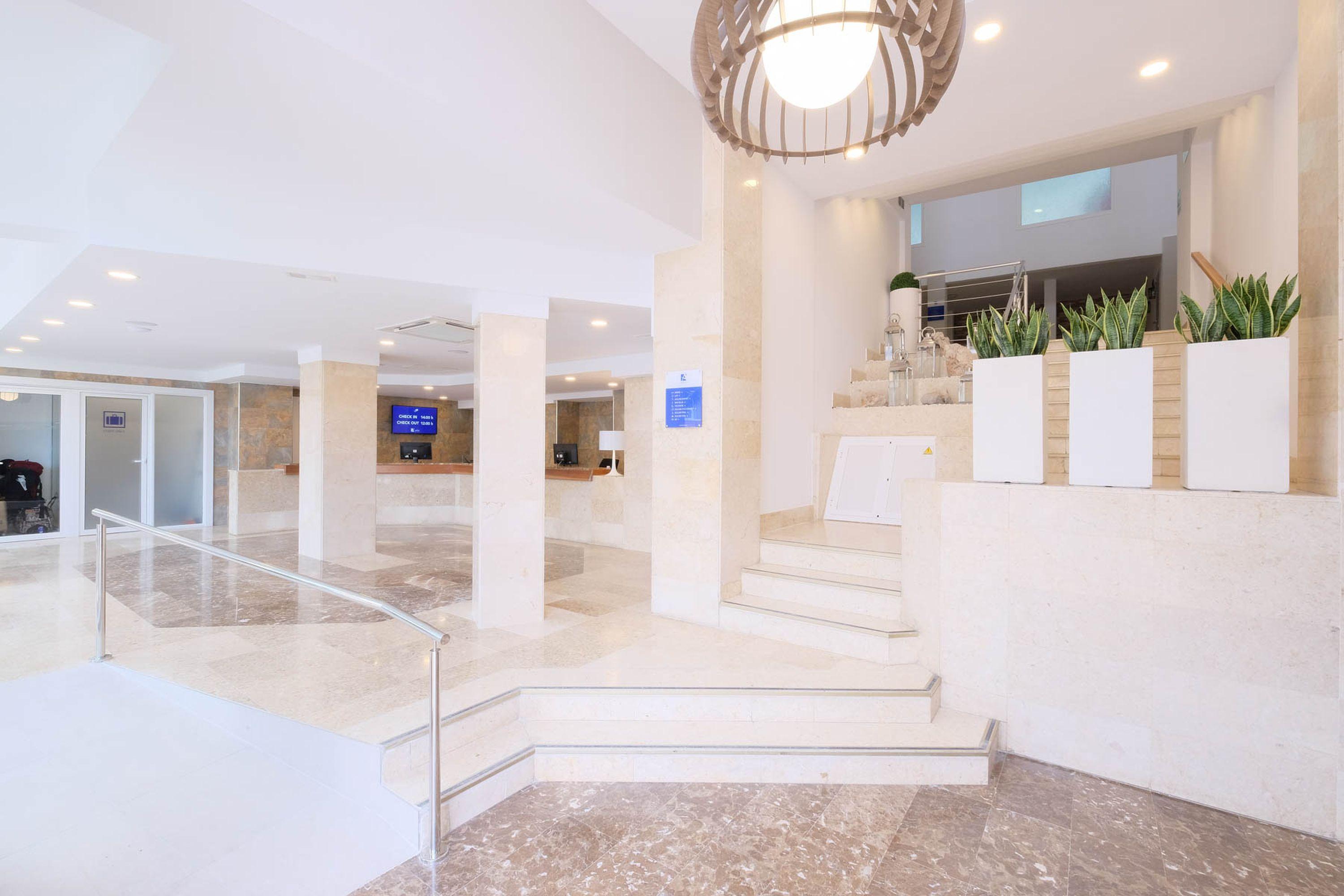Azuline Hotel Palmanova Garden エクステリア 写真